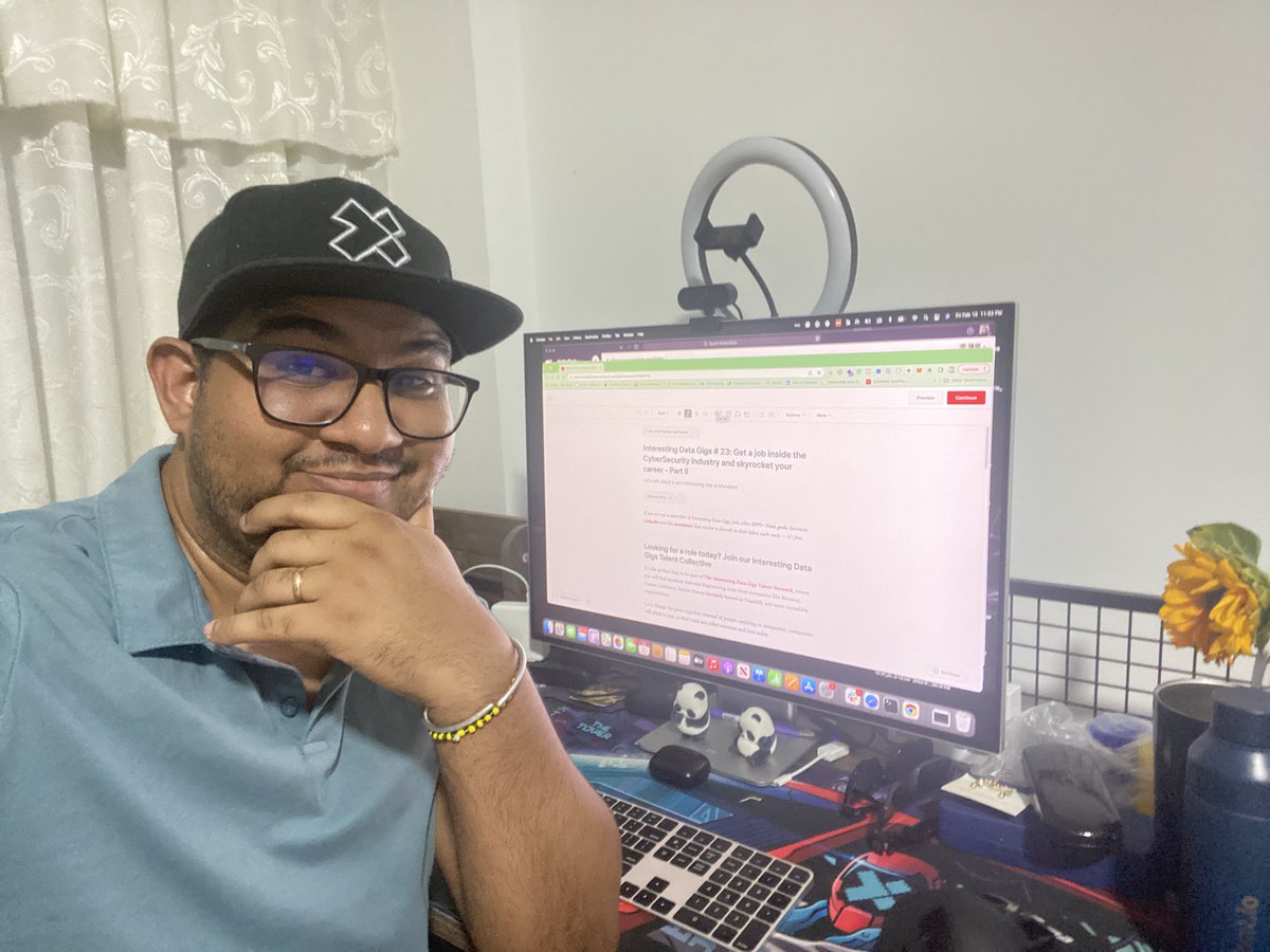 marcosluis2186's tweet photo. So: you said I’m lucky because I got a couple of thousand people who follow my modest writing work online. Lucky, right? It’s 11:36 PM here in Lima, Peru and I’m writing a new article for my @substack newsletter. It’s not luck my friend, it’s grit and hard work https://t.co/5IrD3azJZ6