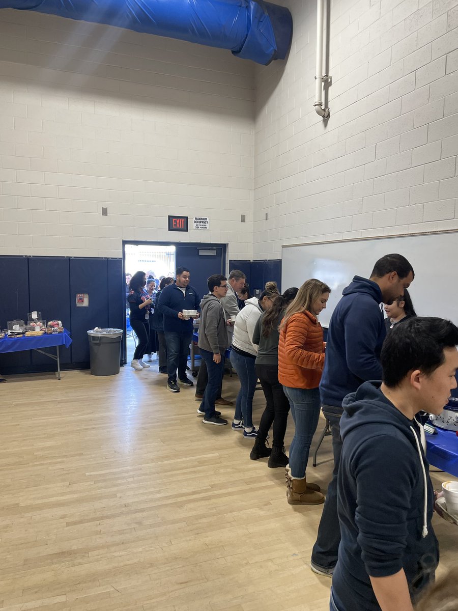 meandermath's tweet image. Sunnyside SOUPer Bowl 2023!  Any staffulty member could enter to win and all could come out to sample and vote! Another Wildcat family tradition! Congratulations to Social Science teacher/avid coordinator, chef &amp;amp; SOUPer bowl champ, Jose Garza 💛💙 #onlyatsunnyside