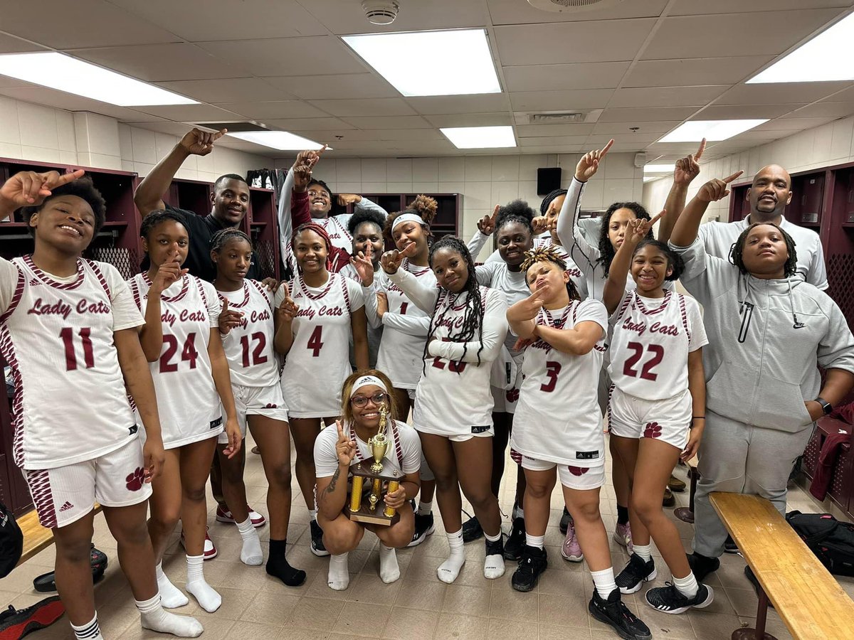 District CHAMPIONS !! #1 .. first round playoffs Monday @louisvillehighschool !! ⭐️