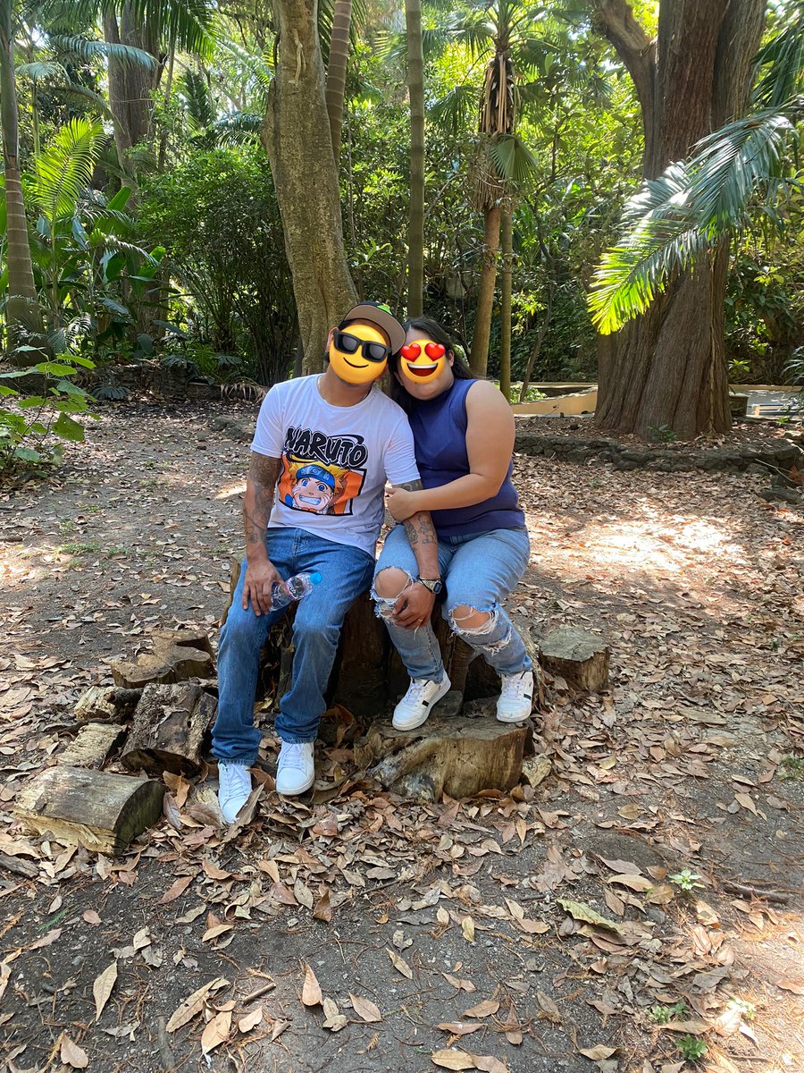 FER Y LAU tweet media