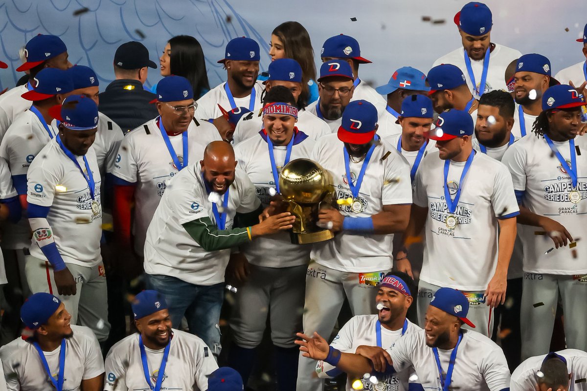 NicolasMaduro's tweet photo. Felicito a los Tigres del Licey de la República Dominicana, por ser los nuevos Campeones de la Serie del Caribe, y mi reconocimiento a Los Leones del Caracas por la garra y la pasión que pusieron en cada juego de esta emocionante jornada deportiva. ¡Un Gran Abrazo! https://t.co/mN0Tbipr0R