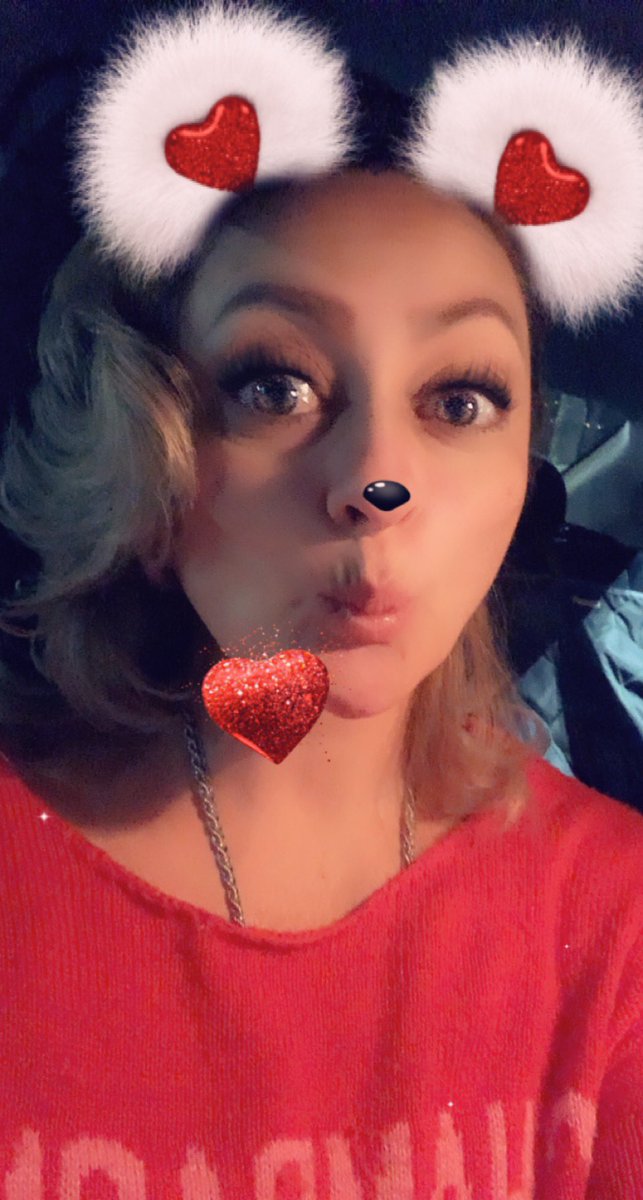 ElizabethRegal1's tweet photo. I haven’t done Snapchat in ages…oh well. 

#snapchatfilter #snapchatchallenge #selfie https://t.co/2UXIfb27YY