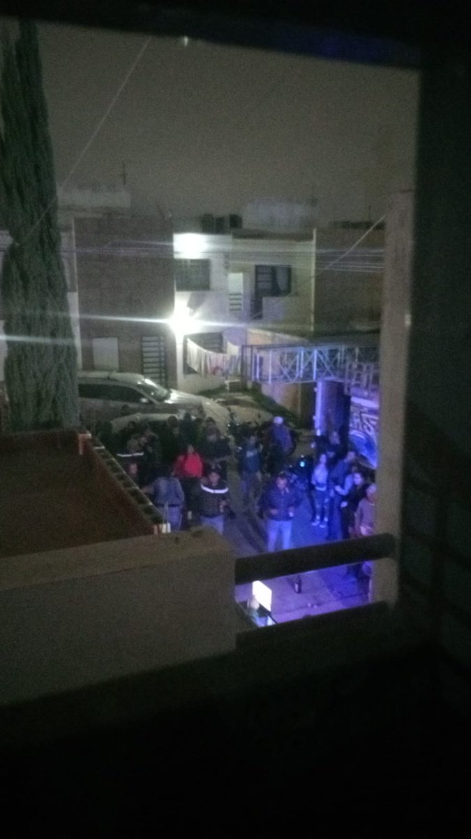 nacilut's tweet photo. @SSPC_SLP kiubo con los eventos prohibidos? Chequen calle San Agustín en Villas de Buenos Aires... El desmadre a todo lo que da y con gente de la 3ra edad literal a un lado del escenario! A tooooda madre. https://t.co/nkfKW5iiK5