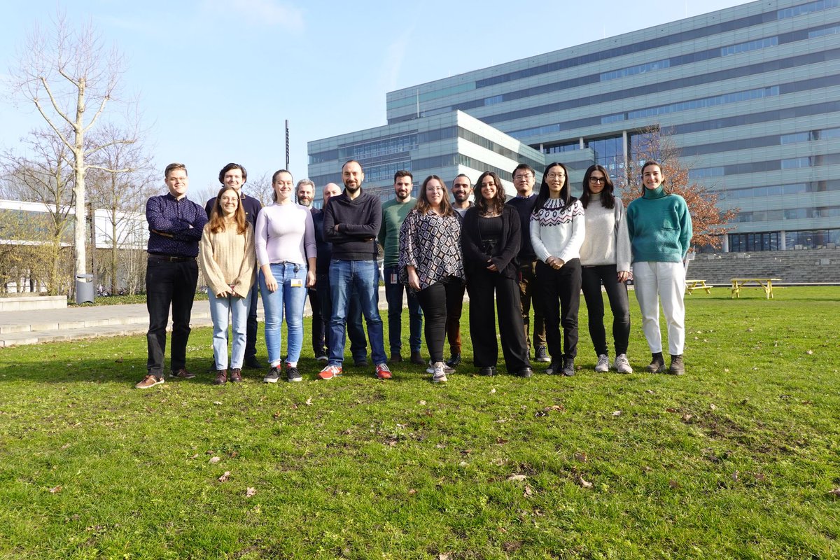 Today, on the International Day of Women and Girls in Science, we want to celebrate our female colleagues #WomenInSTEM 💜 #N4N 🔬