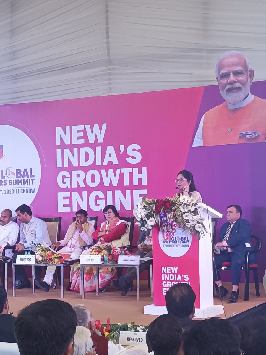 Dr Nidhi Pundir, VP- Global CSR, HCL Tech apprises the audience about CSR initiatives undertaken by their group in UP and other parts of the country. #UPGIS23