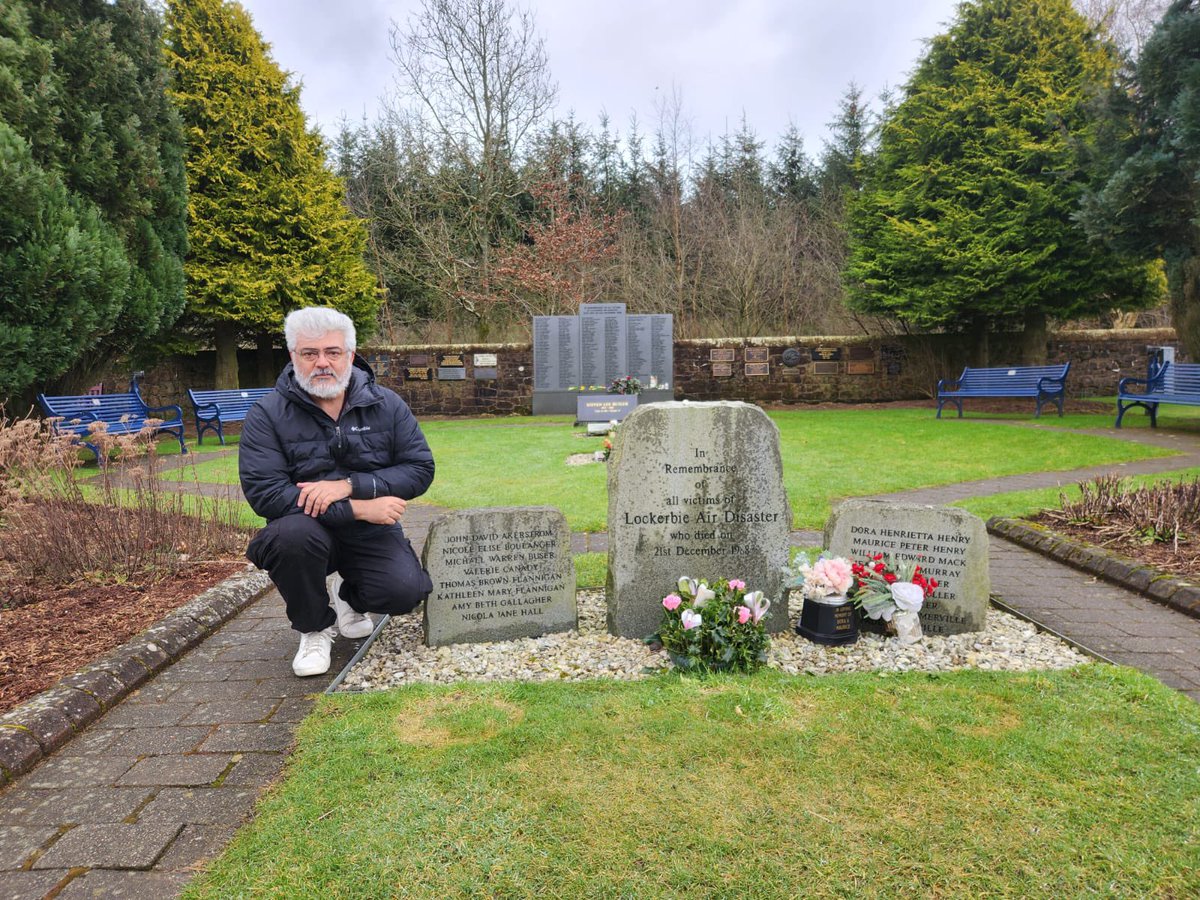 ThalaAjith_FC's tweet photo. Exclusive ✨🎉

Latest Pic Of AK  sir at Scotland paying respect in  Lockerbie Garden Of Remembrance. 

#AjithKumar #AK62 https://t.co/Qxjofw37mB