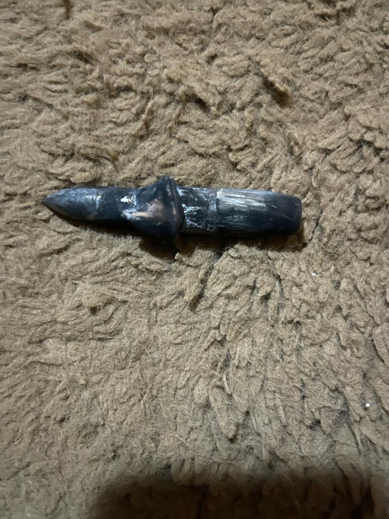 ShAbdiHersy's tweet photo. BREAKING:
The cease fire announced by @musebiihi was breached by himself! This bullet was targeted to assassinate Garad Mukhtar. This bullet hit his window as he was speaking with me! The security ushered him to safety! @HassanSMohamud @UNHumanRights @CIJ_ICJ @UNSomalia. https://t.co/67BpicO8rs