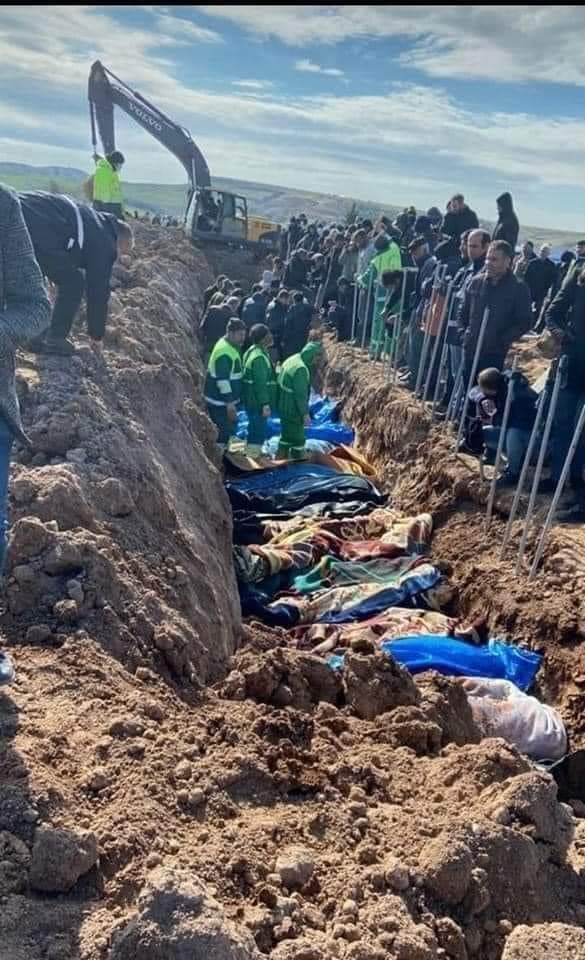 Sorarlarsa burası nere diye, türküdeki gibi yüreğimizin yandığı yer, burası Adıyaman... #adiyamandeprem #adiyamandeprem #polis #Taha #hatay #MARAS #Malatya #adana #Gaziantep