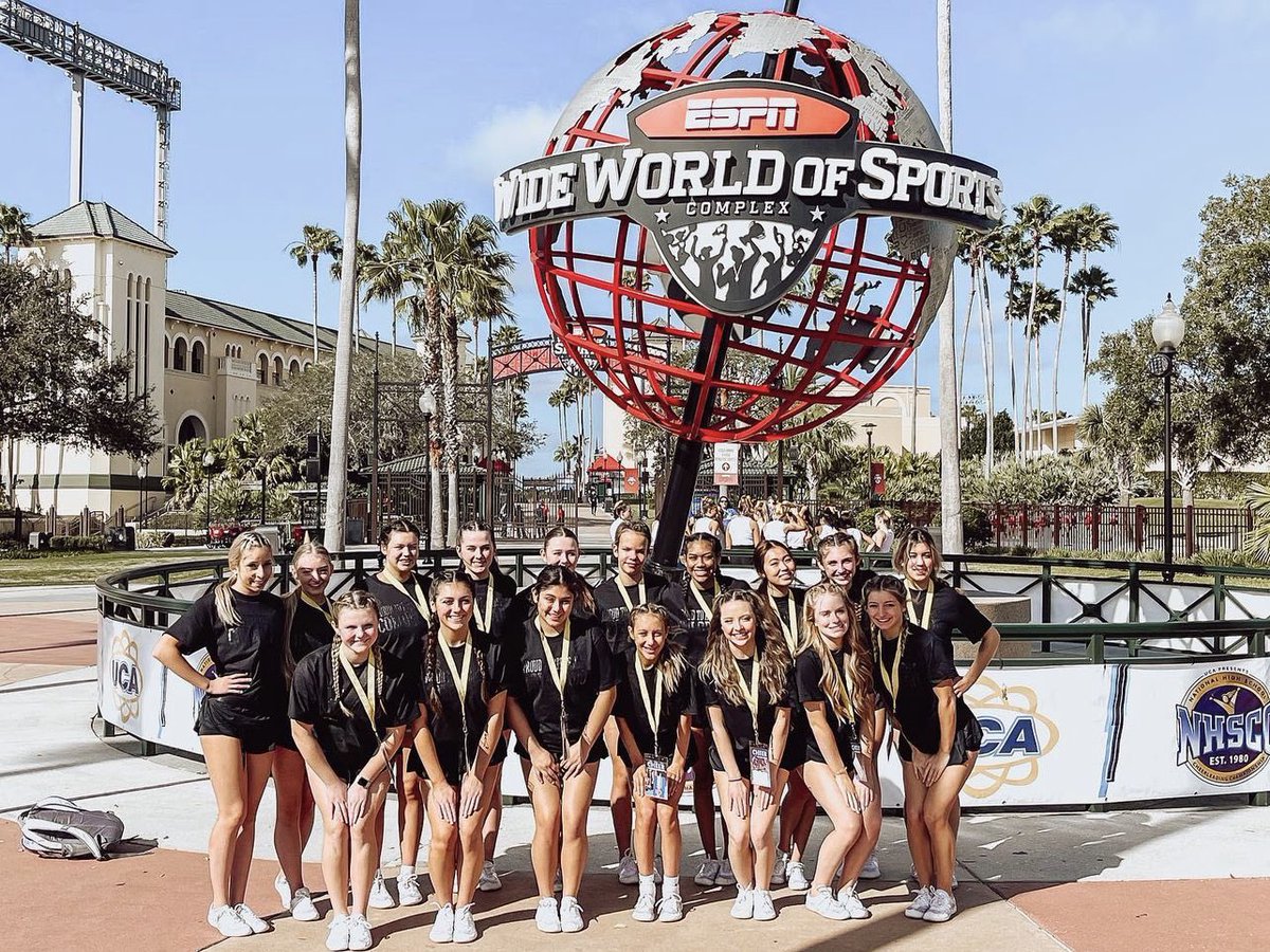 ca_denverco's tweet photo. High School cheer is on 🔥! #TeamSuns represented CO & NM proudly today:
☀️ Broomfield (CO) - advancing to semi’s
☀️ Cleveland (NM)
☀️ Erie (CO) - advancing to semi’s
☀️ Smoky Hill (CO) - advancing straight to FINALS
☀️ Windsor (CO) - advancing to semi’s
🦬 🪄🦅🐅☀️ https://t.co/lRehUg0zeR