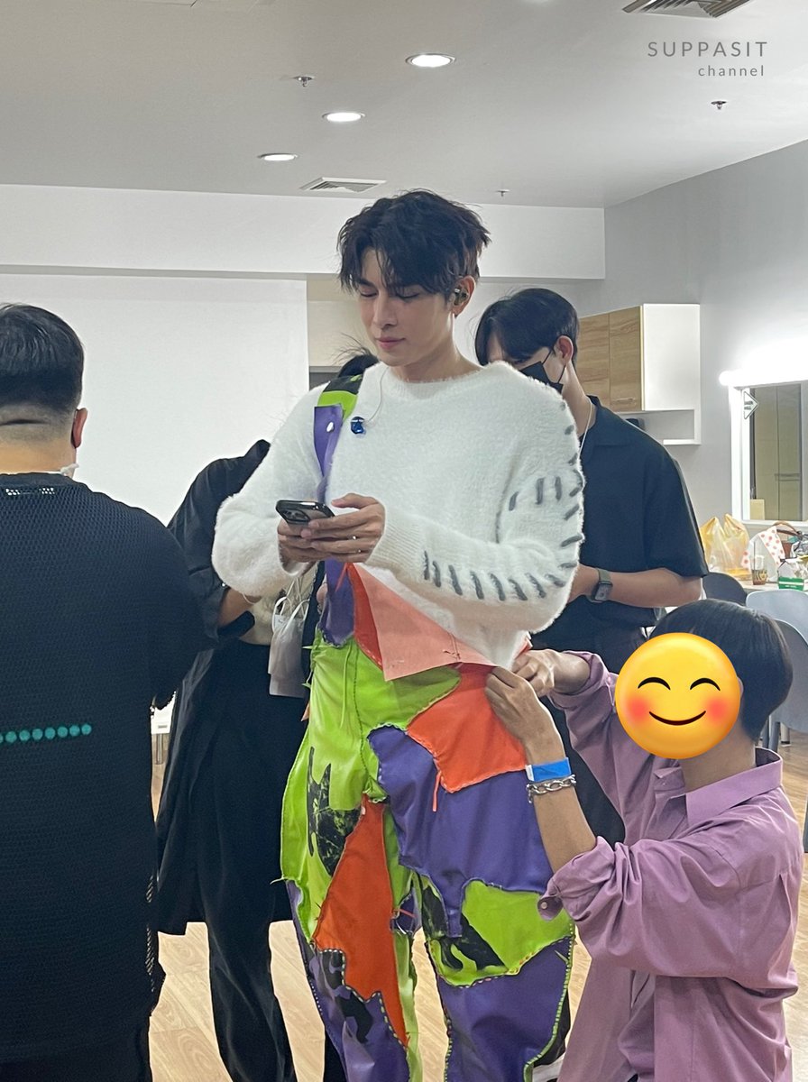 Suppasit Channel tweet media