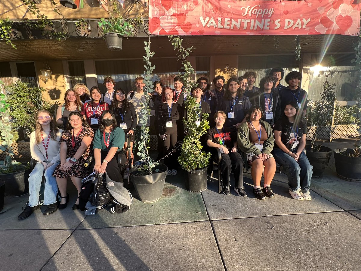 Joanna Carrillo Rowley 📚 tweet media