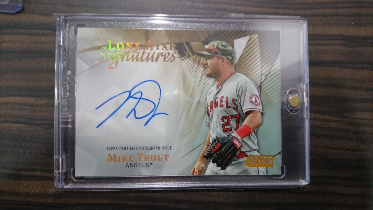 DEDEDEN0167's tweet image. やべーの引きました！！！
#MINTLABTOKYO 

最後の最後の残り物には福というか、化け物がありました！！

MLB Angels  MikeTrout LoneStarSignature
1of1 オンカードオート！！！

叫んでしまった。
#StadiumCLUB
@MINTLABTOKYO1