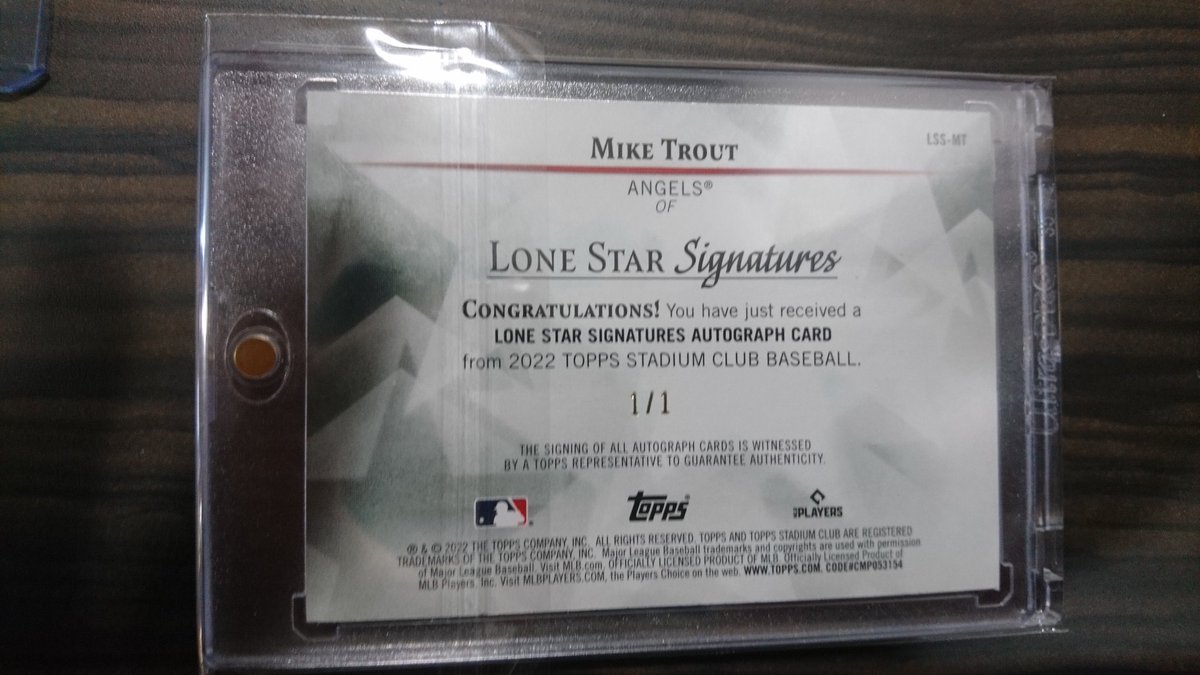 DEDEDEN0167's tweet image. やべーの引きました！！！
#MINTLABTOKYO 

最後の最後の残り物には福というか、化け物がありました！！

MLB Angels  MikeTrout LoneStarSignature
1of1 オンカードオート！！！

叫んでしまった。
#StadiumCLUB
@MINTLABTOKYO1