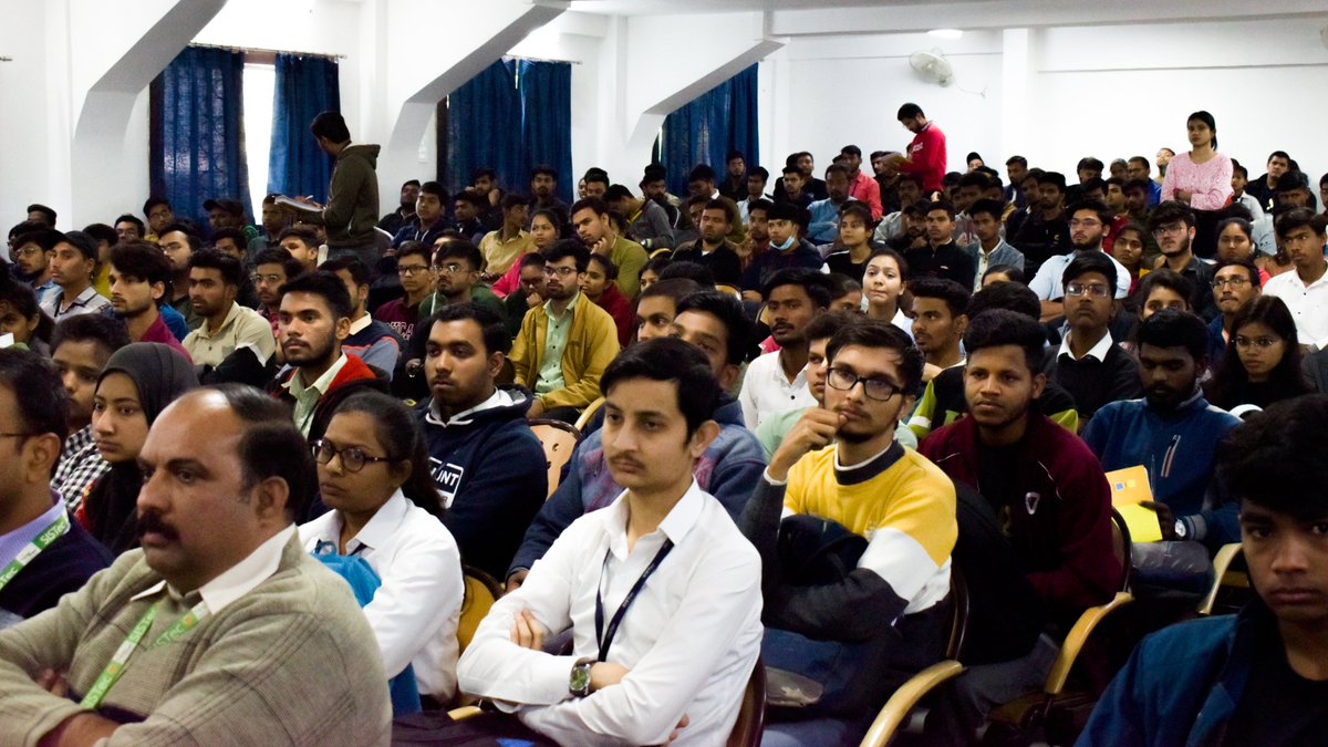 SagarCollege's tweet image. Sagar Group of Institutions-SISTec organized a Pre-Placement Talk for the students Onboarding Batch 2024 at its Gandhi Nagar and Ratibad Campuses. 

#PrePlacementTalk #placement #placementcell #trainingandplacement #PlacementAssistance #engineeringcollege