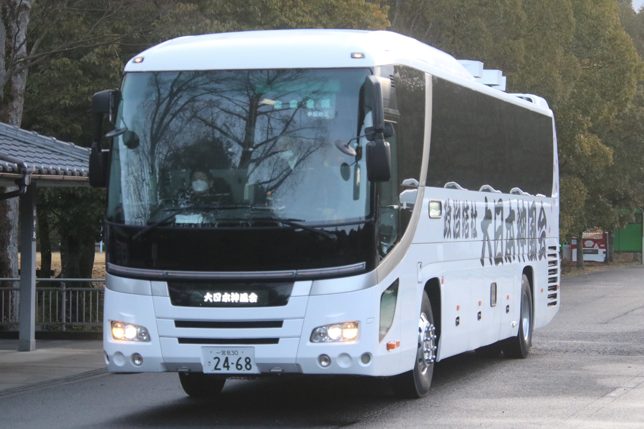 NOBU 様右翼街宣車⑤ 35銀バス190 on X: 
