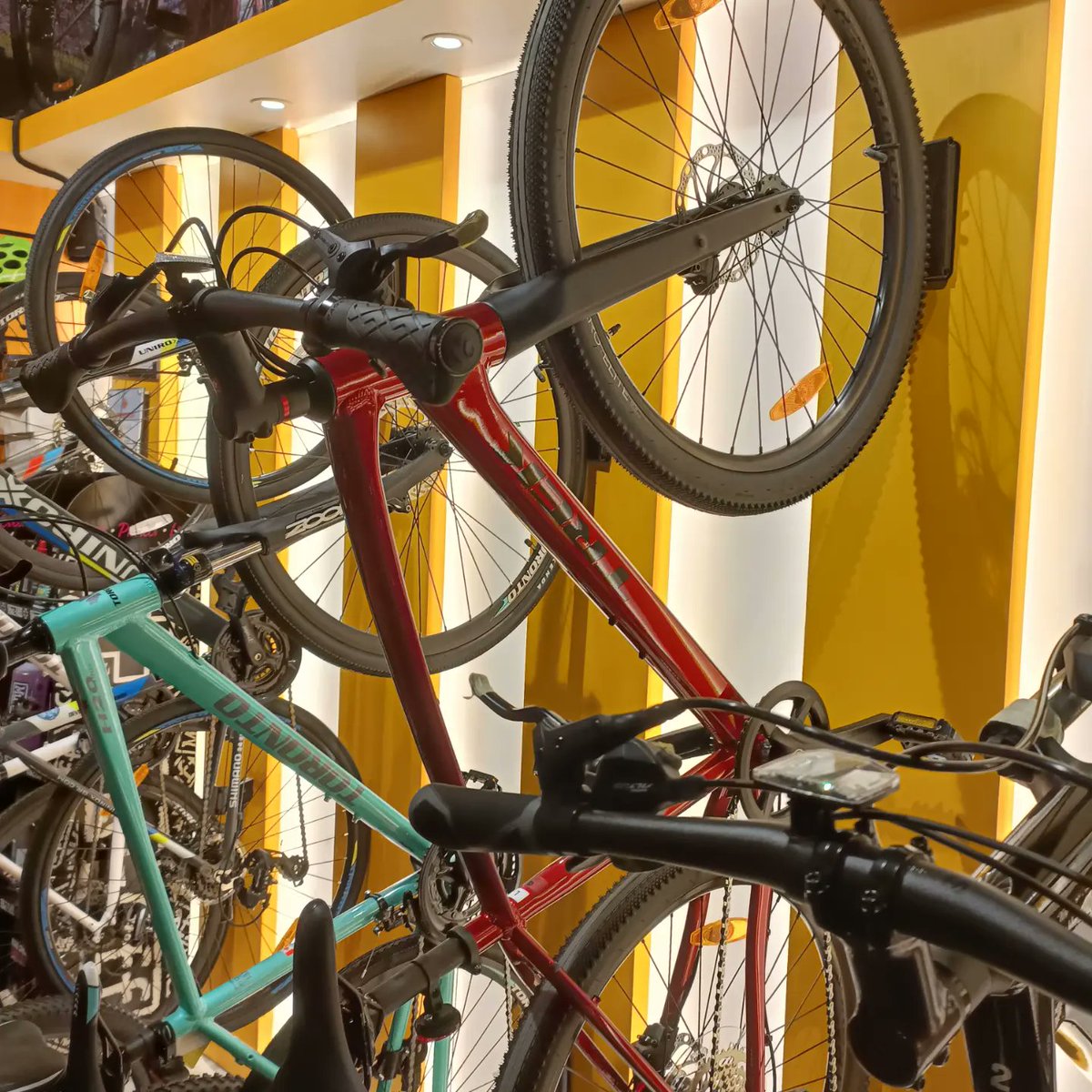 Pedal and Tring Tring on Twitter "Did a test ride of the new Trek Dual Sport 3 Gen5. The bike