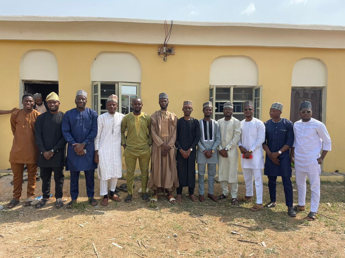 DigniReges21's tweet photo. DAY 6: JUMU’AH SERVICE🕌🕌
#FinalYearWeek #DR21 https://t.co/eoo59wRaRa
