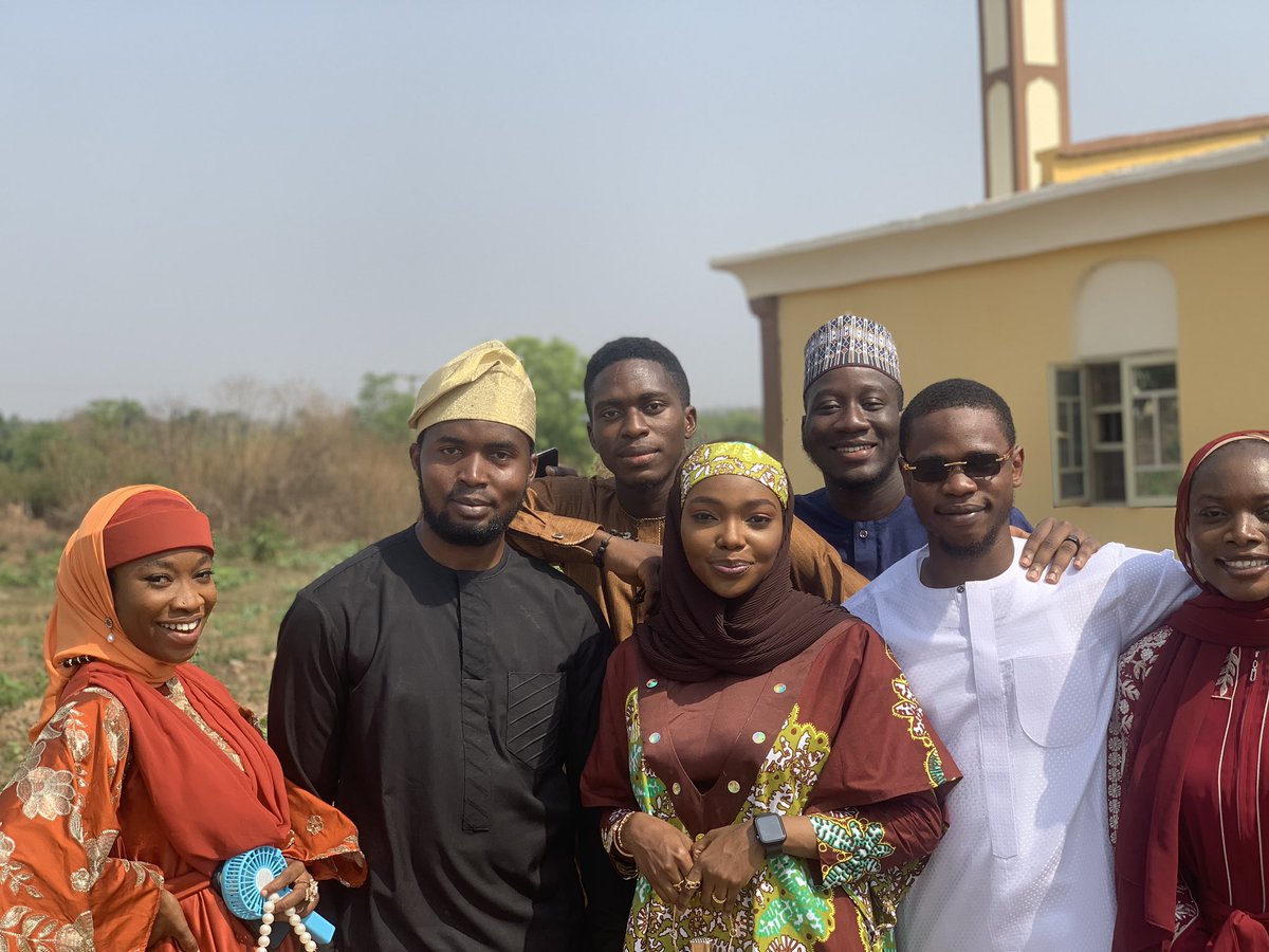 DigniReges21's tweet photo. DAY 6: JUMU’AH SERVICE🕌🕌
#FinalYearWeek #DR21 https://t.co/eoo59wRaRa