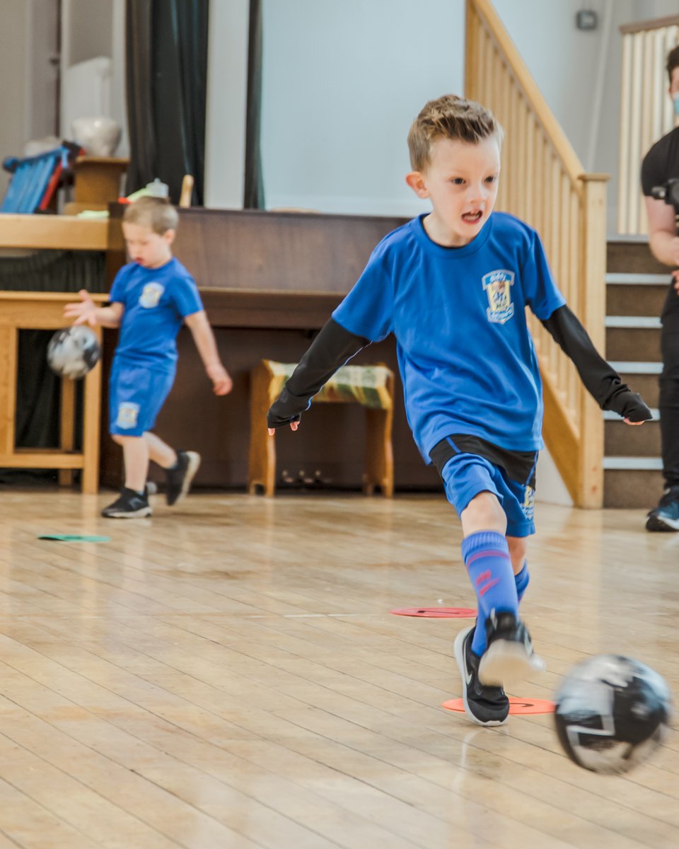 diddydribblers's tweet photo. Saturday morning football ⚽️ 

The perfect start to the weekend and a great way to burn off some energy 🤪 

Head to our website to find out more about our sessions: https://t.co/kGNigWImda https://t.co/kZksRv6Oe6