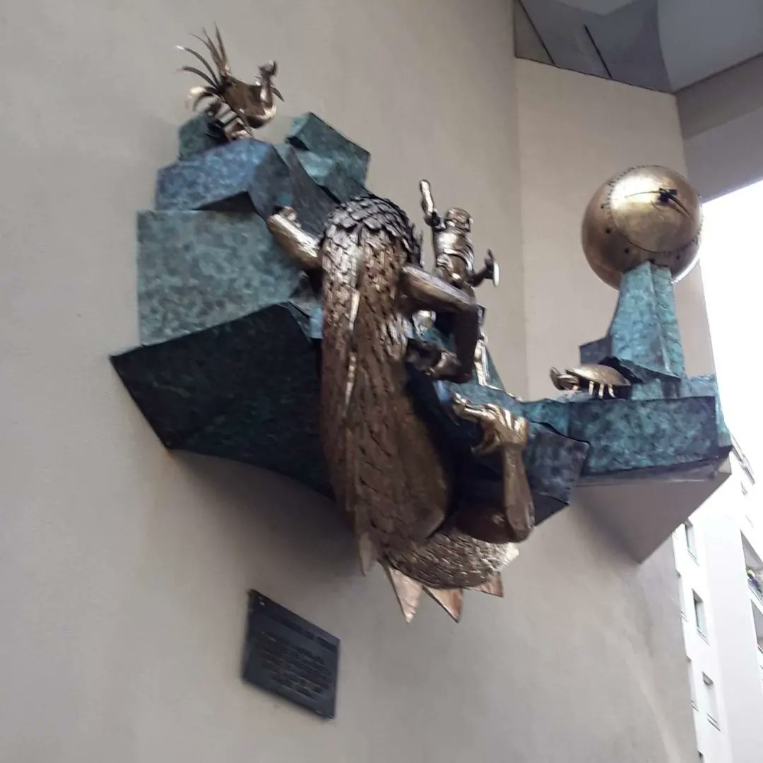 TrackNour's tweet photo. Le saviez vous ?

L'horloge qui se situe dans le quartier de l'horloge Paris 3e a été nettoyée et remontée et elle est  de nouveau en fonctionnement depuis le 6 février 2023

#quartierdelhorloge #paris🇫🇷 #paris3 #defenseurdutemps #horloge #75003 #visitfrance  #weekends #weekend https://t.co/7DTPaPolZQ