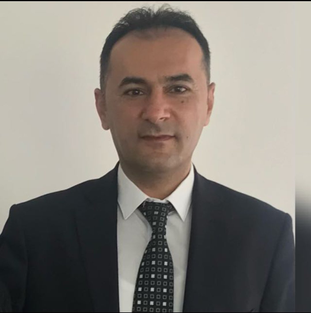 Siyasetin bana kazandırdığı   çok değer verdiğim kadim dostum .İbrahim Kara kardeşim,Adıyaman depreminde ,Ailesi ile birlikte göçük altında kalmış ve Hakk'ın rahmetine kavuşmuştur.Kendisine ve ailesine Allah'tan rahmet diliyorum ,mekanın cennet olsun kardeşim .