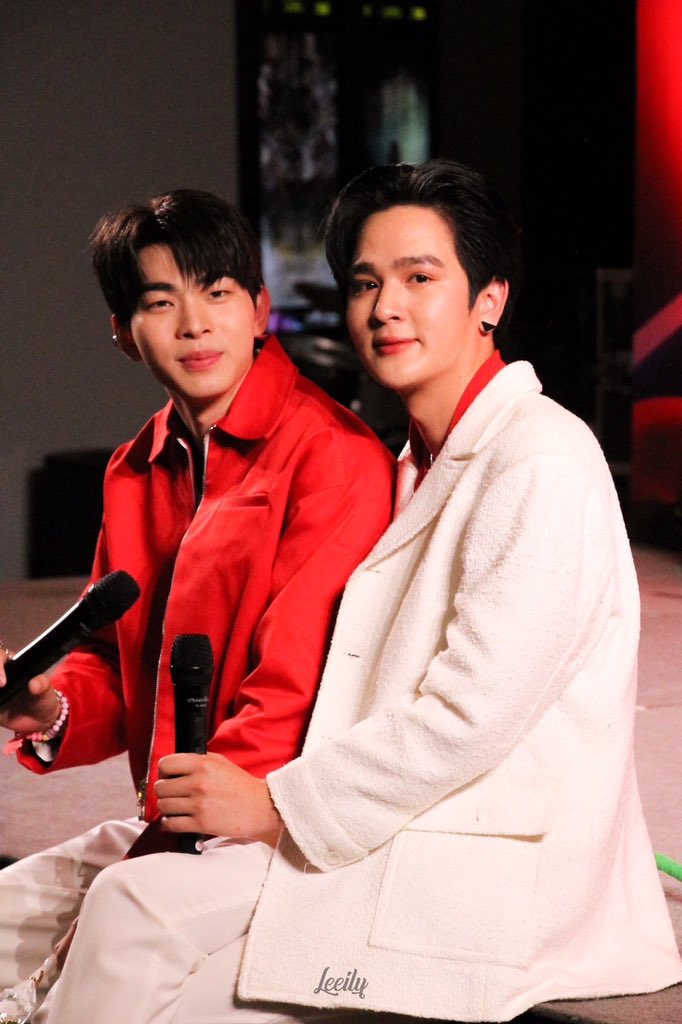 NattoWalnut's tweet photo. 长长的思念，就像风筝断了线，飘啊飘啊...飘到你的身边。
Cr.theowner
#ยุ่นต้นxสบู่ทับทิมno1
#แก้มกลมของต้น https://t.co/SRiroe79ZC