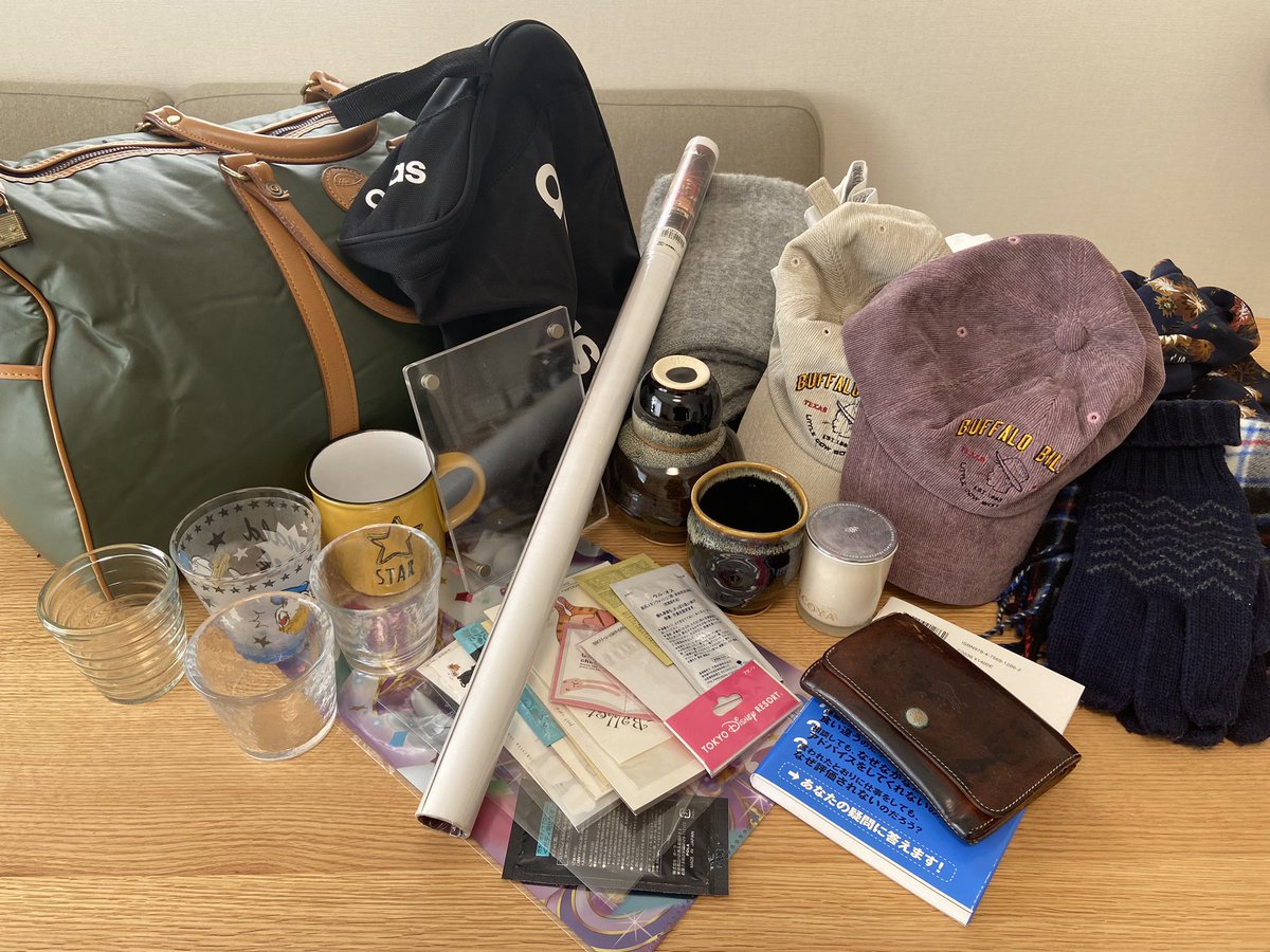 kurashi_levelup's tweet photo. ▼エコリング持ち込み報告▼

家中の断捨離した物の中で
メルカリでは送料負けしそうな物や
需要がなくて中々売れなかった物を
エコリングに持ち込みました

いつもはブックオフをよく利用するのですが、エコリングは買取不可がほぼ無いと噂だったので色々持ち込んでみました

結果は、、、↓

#断捨離 https://t.co/GlxnrjyuBz