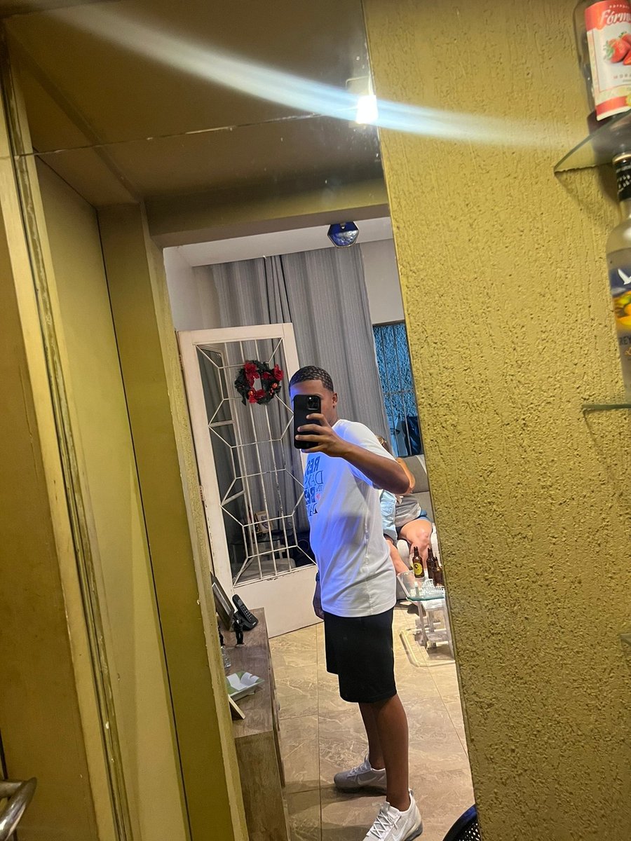 +1 ano de vida, só agradecer a Deus por tudo que tem feito até aqui 🤞🏽🙌🏽🎉🤍