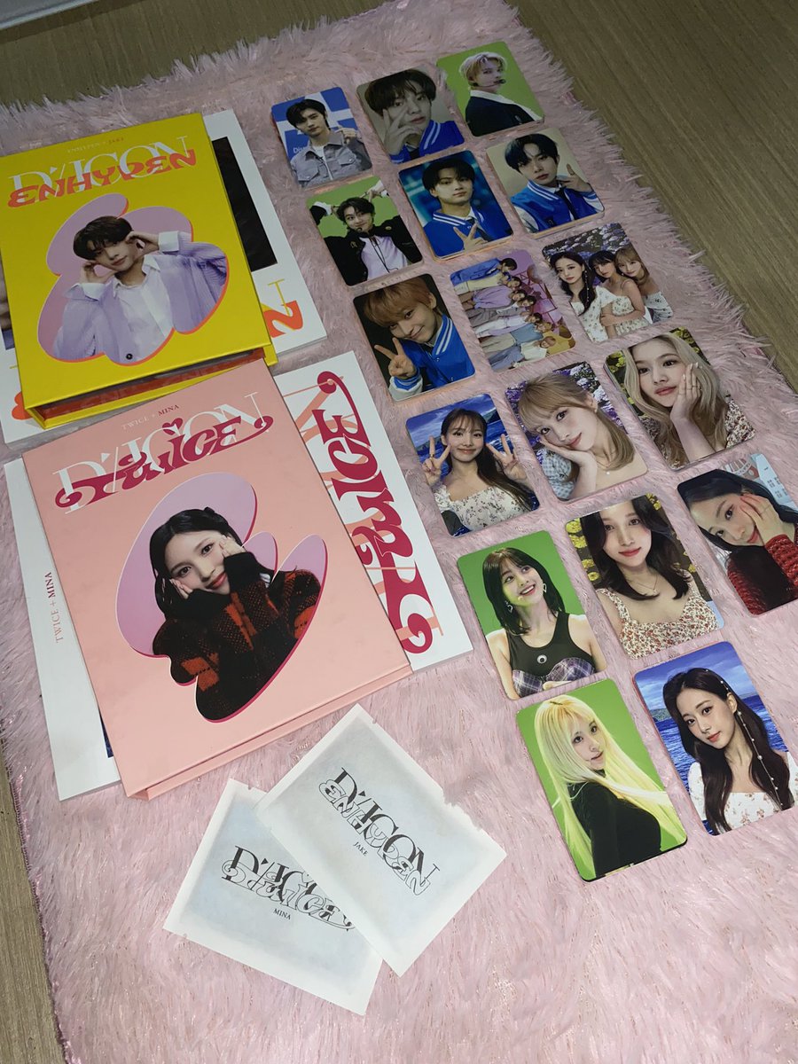 syecartz's tweet photo. ꒰ #syecartzupd ꒱ 

✴︎ twice &amp; enhypen dicon d'festa tingi
     – has arrived at my address! i'll start packing today and will also answer dms, shipping will start tomorrow. pics of the items, packaging and sco link will be sent thru dms. thank you for patiently waiting! https://t.co/emzPot9TyH