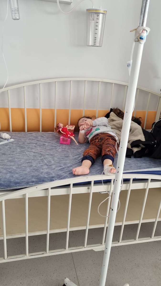 Mmlektimizde çok büyük bir afet yaşandı hepimizin gözü yaşlı gönlü yaslı size bir depremzede daha getirdim adı @ElizLinayaCanOl 18aylık Malatyalı SMA Hastası depremde evinden oldu ona da el uzatır mısınız 🙏
#DayanEliz #asker #ahbab #AfaddaBizimAhbapda #malatyadeprem #depremzede