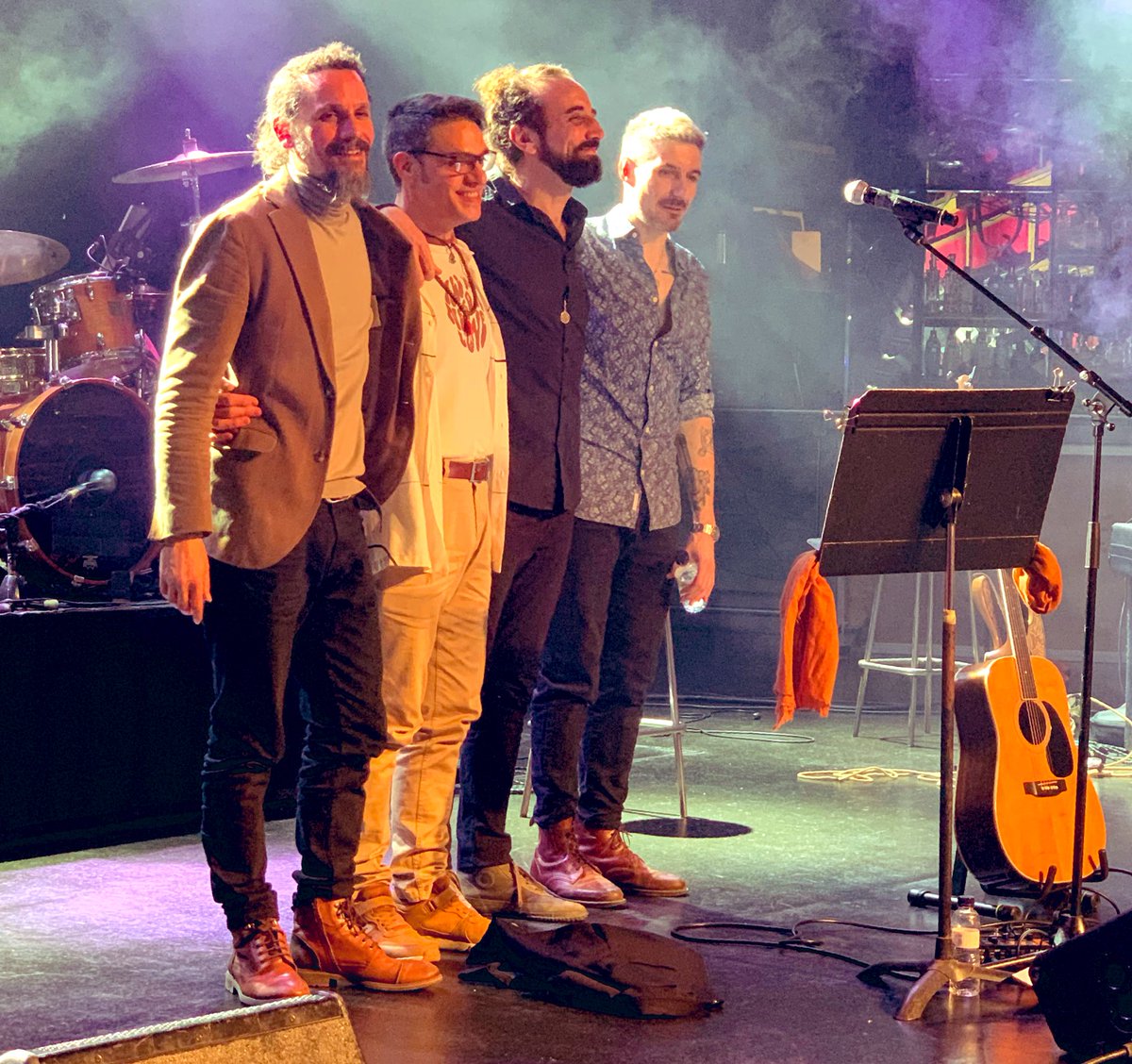 romi_bcn's tweet photo. Superconcert de @lucasmasciano a @LuzdeGasClub dins el festival @barnasants 
Si no l’heu escoltat mai , a què espereu? Les seves lletres són poemes. 
#musicanddfriends
#amigues 
#grannit
#concert
#musicaenviu
#cantautor
@rubenmartvald https://t.co/c26oXH5Jmm