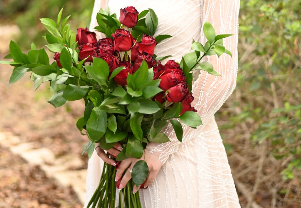 __RahmaJA13's tweet photo. ما الُحب الا لمن أتوا البيوت من ابوابها فأعزوا مقامنا فأعززنا مقامهم بِقبول ولِين ورحمة 🤍الحمد لله الذي بنعمته تتم الصالحات.           امير &amp; رحمة 💍.                                              #خطوبة ١٠.٠٢.٢٠٢٣. https://t.co/I9gh41jmQR