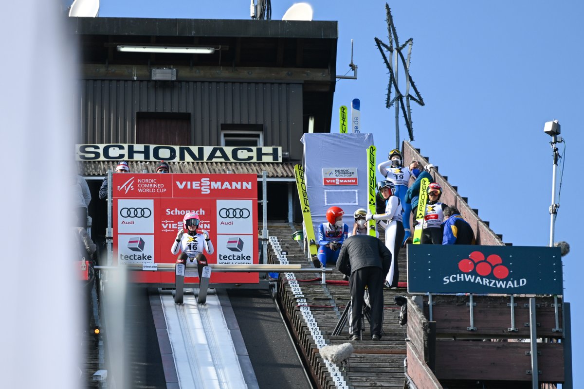 Ski_Austria_'s tweet image. #nordiccombined 

Weltcup der Damen in #Schonach: Lisa #Hirner erreicht als beste Österreicherin den 6. Platz. Annalena #Slamik (12.) und Claudia #Purker (17.) landen in den Top-20. 

#skiaustria 

📸: @GEPApictures