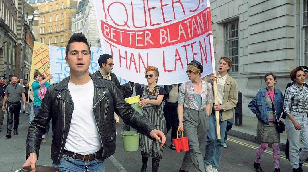 @theaidsmemorial @OnThisGayDay He died so young and yet he made such a difference, thinking about others in need, not just his problems for being accepted as a openly gay man. Bless him!
One if those people I would have liked to know, even if I'm not that good.
Ben Schnetzer was lovely in the role in Pride.