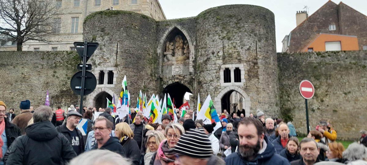 leSNU62twitte's tweet photo. 📢 #retraite #4round Mobilisation record contre cette #RéformedesRetraites injuste et brutale ce samedi #11fevrier à #boulognesurmer 👍 12 800 manifestant-es 💪💪💪 (👉AG Lundi 13 février à 18h, salle des sports du Chemin Vert) https://t.co/u6mpXDclhV
