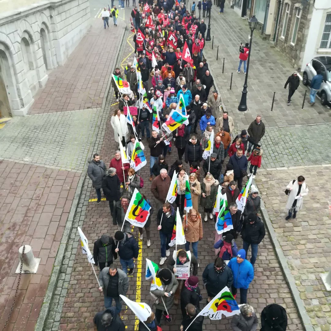 leSNU62twitte's tweet photo. 📢 #retraite #4round Mobilisation record contre cette #RéformedesRetraites injuste et brutale ce samedi #11fevrier à #boulognesurmer 👍 12 800 manifestant-es 💪💪💪 (👉AG Lundi 13 février à 18h, salle des sports du Chemin Vert) https://t.co/u6mpXDclhV