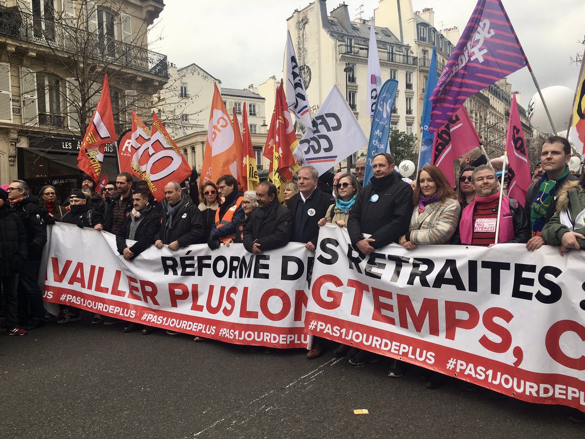 LaurentBerger44's tweet photo. C’est parti pour un samedi exceptionnel. Partout en France les travailleurs expriment leur rejet des 64 ans. #11fevrier #64ansCestNon https://t.co/UnE4WBekcq