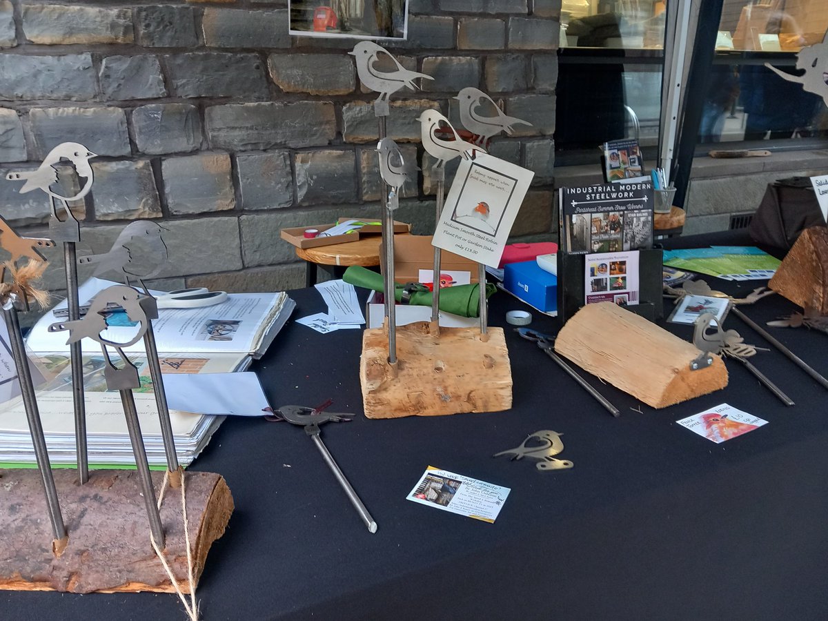 KylaCotterell's tweet photo. Met fantastic local steel artist from Portishead industrialmodernfuriture at keynsham market this morning. @joe_lemer @thinktwink he was on the BBC Saved and Remade tv show all week! #handmade #local https://t.co/E64SCTpJ2n