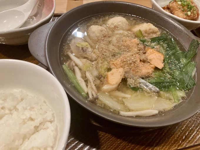 ガストです 
