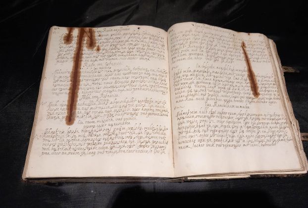 nettyroyal's tweet photo. From Farmsum to Stockholm - Occa Ripperda
#ChiefCourtMistress #cookbook #InnundKnyphausen #Stenbock #Ripperda #OccaRipperda #RedmerAlma @MuseumNienoord @RedmerAlma @Kungahuset
https://t.co/oYmg2SBW80 https://t.co/7yckK3HKwz
