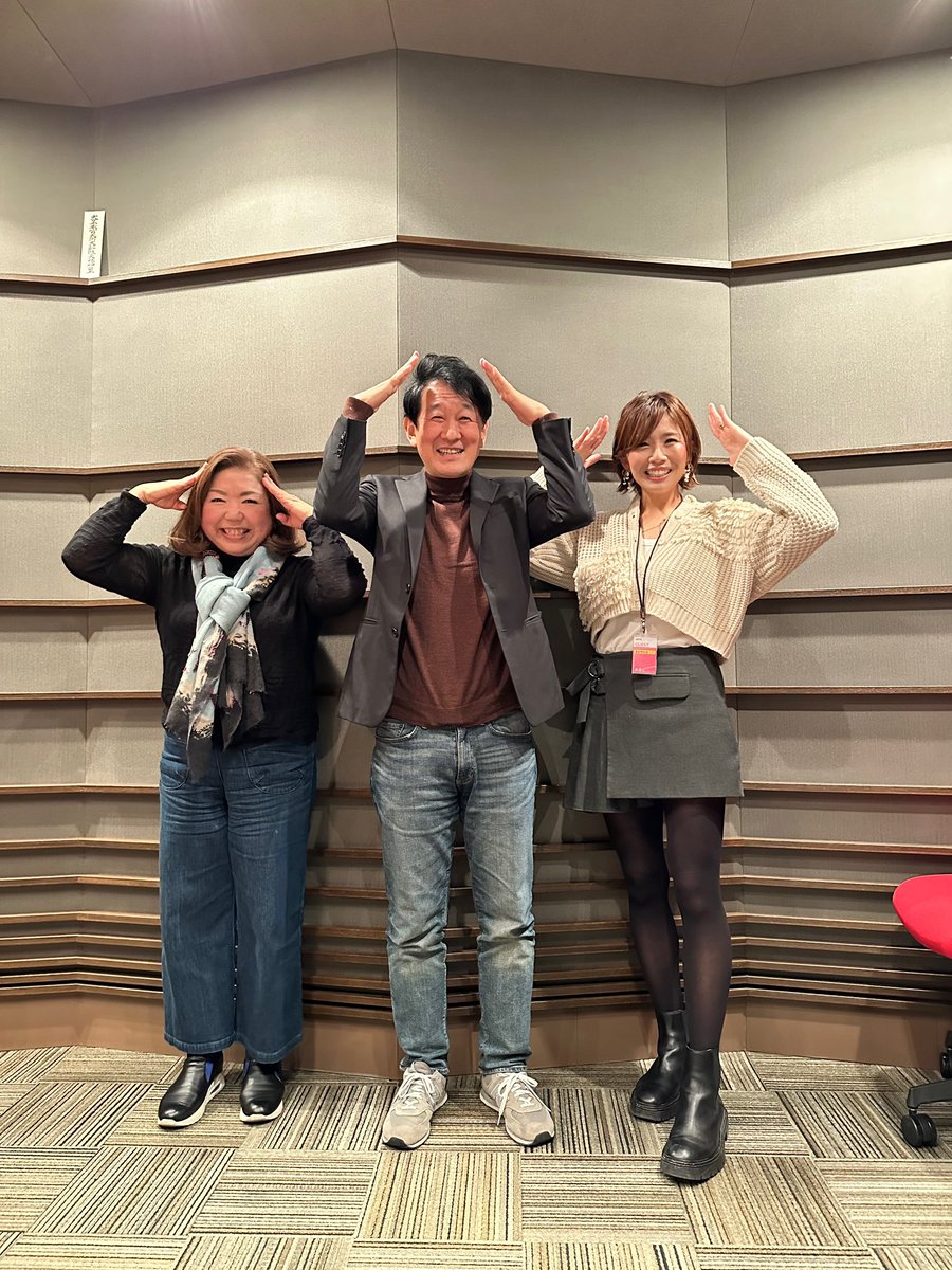 castlehitomi's tweet photo. 塞王の楯の作者、今村翔吾さん。
お城の歴史には欠かせない千田先生。
ずっと見てた柴田アナ。
絶対可愛すぎる山﨑怜奈さん。
この方達共に！！ゲストで呼んでいただけました😭大阪城で歴史イベント🏯平日ですが絶対絶対絶対楽しい！
#れきしタビ塾

チケットこちら↓
https://t.co/eZRCTkpIJ6 https://t.co/g9LdaE9AT5