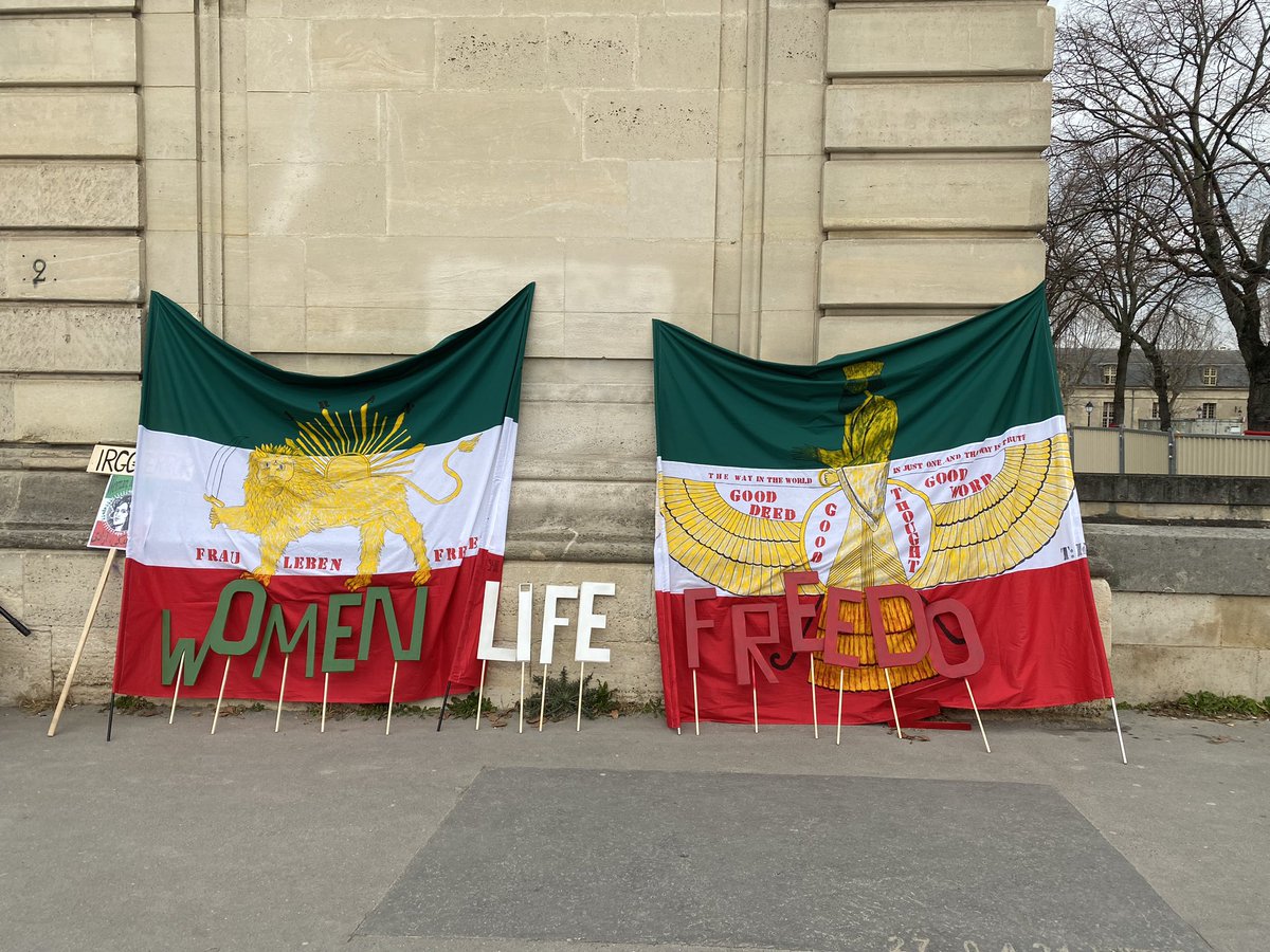 franckperraud's tweet photo. Avec tous les Iraniens pour la liberté #placevauban #FreeIran2023 #paris #WomanLifeFreedom https://t.co/a5MziogGoz