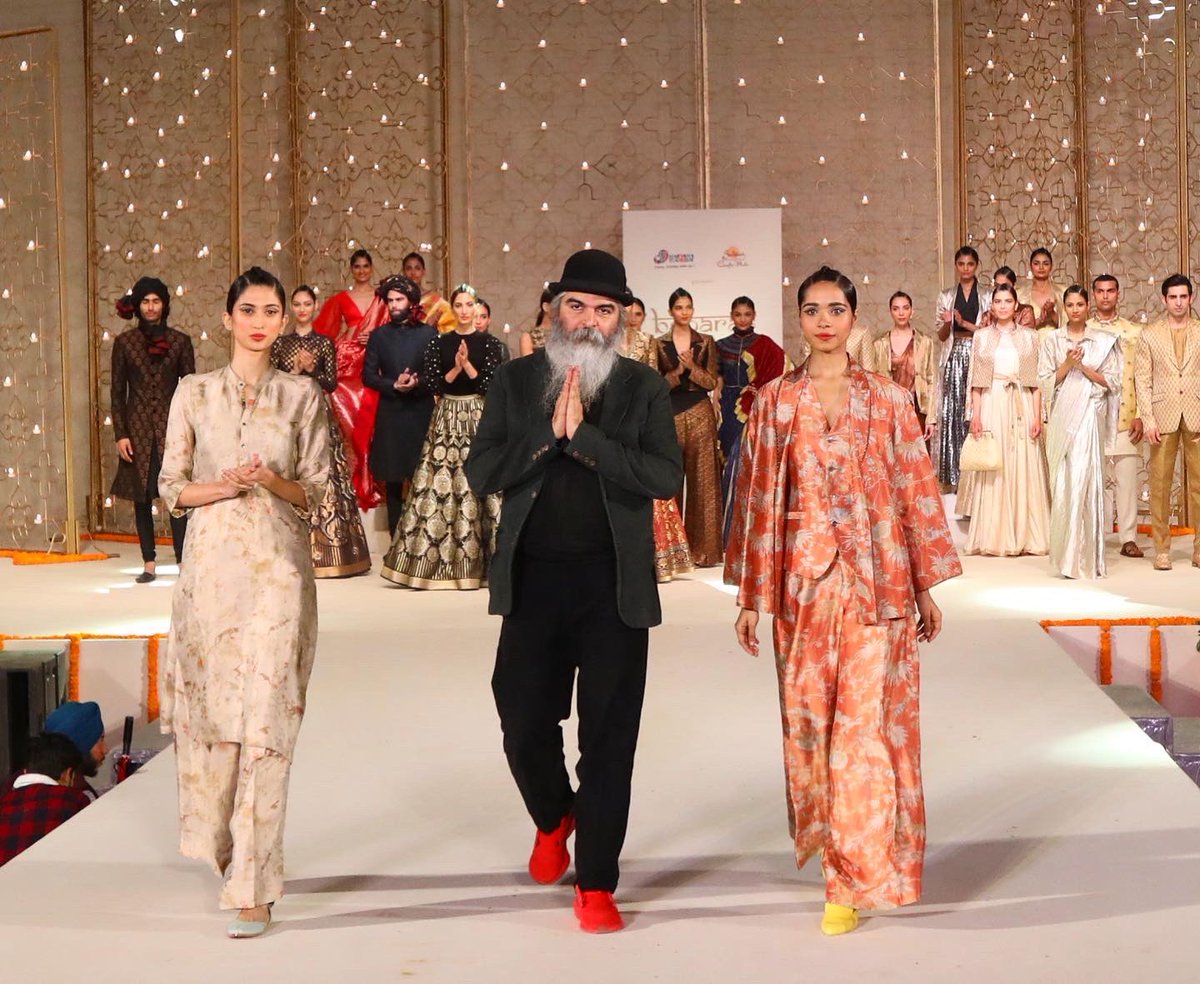 Featuring designer <a href="/SUKETDHIR_/">SUKETDHIR</a> ’s collection at the FDCI showcase ‘Benaras - A tribute to the Senses’ presented by the 36th International Surajkund Crafts Mela and Haryana Tourism. 

<a href="/Surajkundmela/">Surajkund International Crafts Mela</a> <a href="/HaryanaTourism/">Haryana Tourism</a> 

#FDCI #SurajkundMela #HaryanaTourism #Benaras