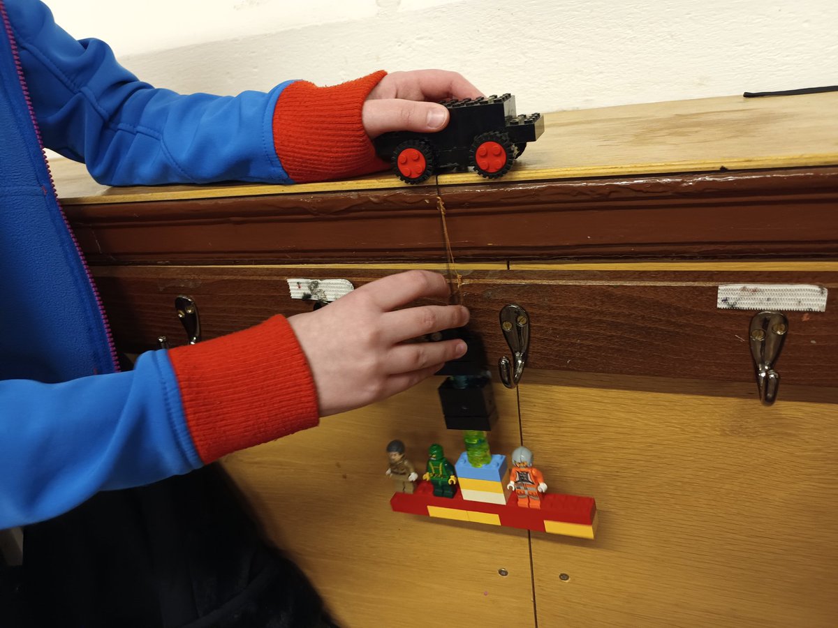 GoddingtonGG's tweet photo. Guides are inventors! Things to help make life easier as part of our STEM let's get Techy term @girlguidingGLK https://t.co/5k8xzUkyJd