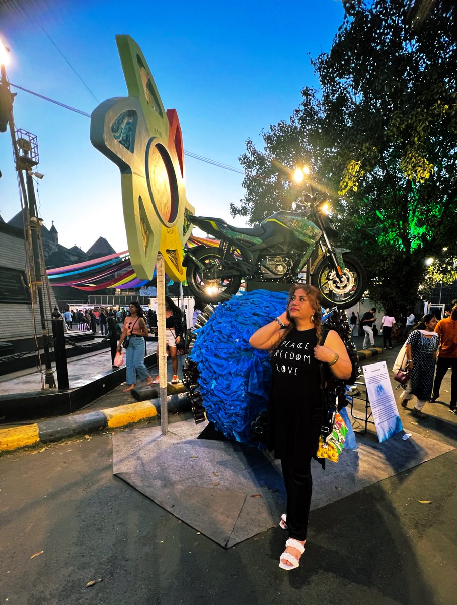 Is this a mood or nah? 
#mumbai #kalaghoda