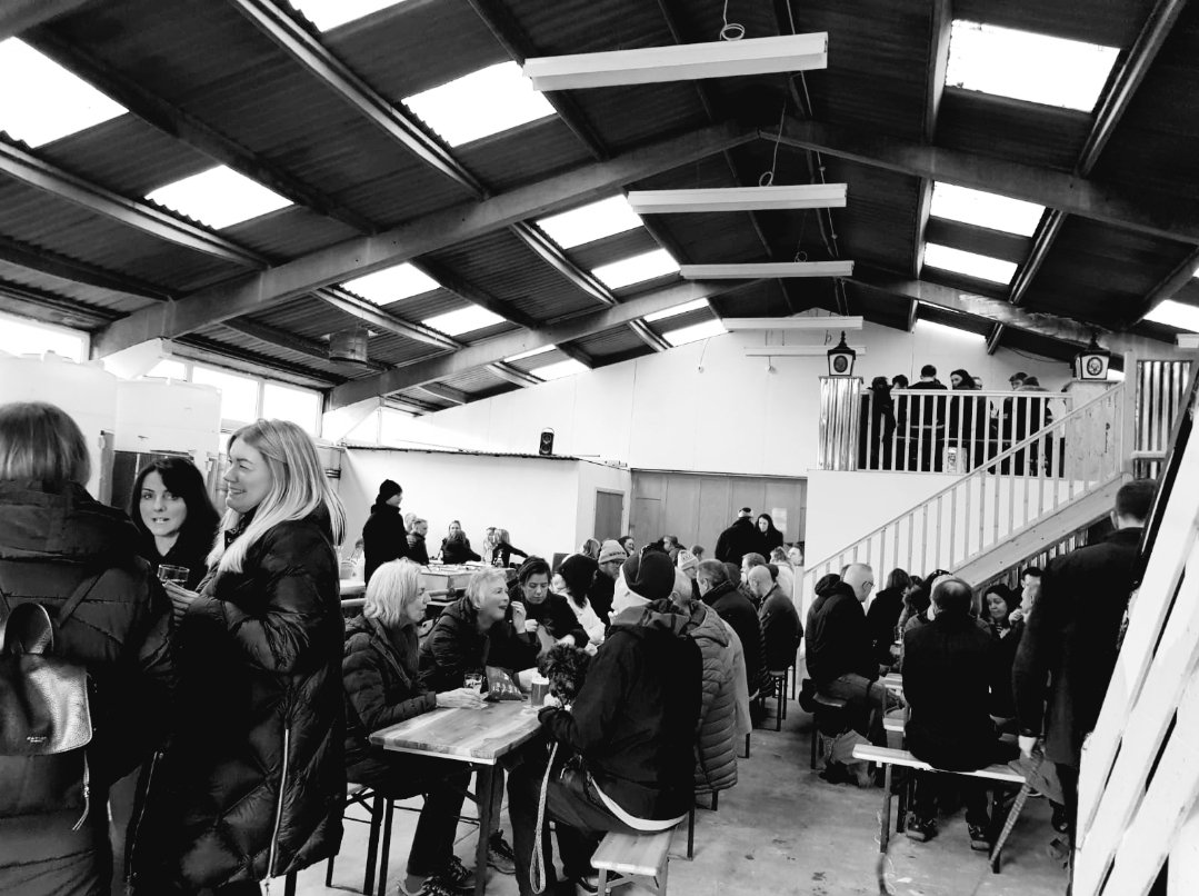 StubbornMuleBru's tweet image. 👀 Looks like a fine @stubbornmulebru &amp;amp; @Urban_Crust combo 👉 We're at it 1pm til 8pm today 👌🍻🍕 #craftbeer #timperley #altrincham #saletown #manchester #cheshire #beerpics #microbrewery #tapday #walking #cycling #dogswelcome 🍻🍻🍻🍻