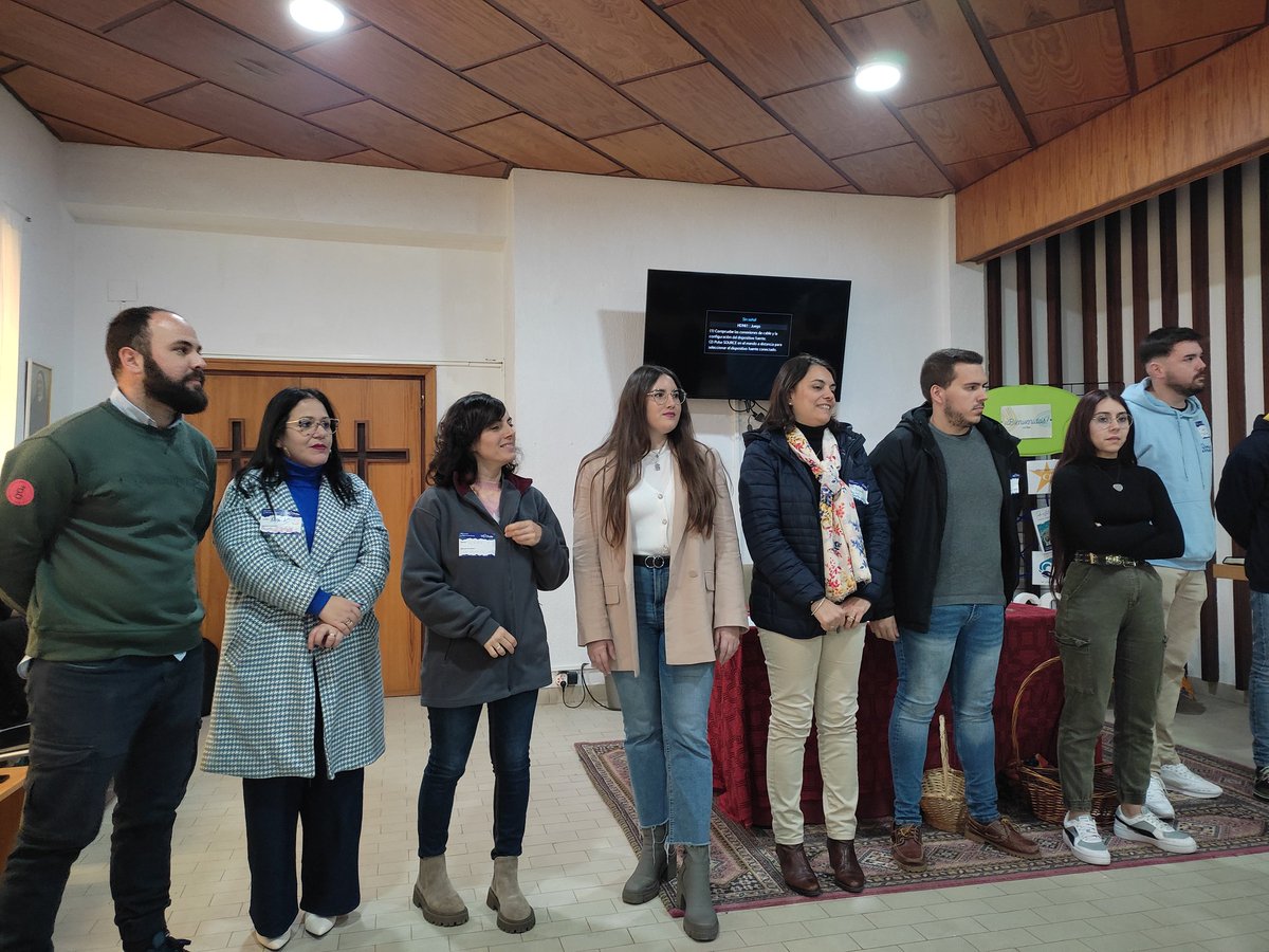 Seguimos disfrutando del II Encuentro de la Salle Acción Social en <a href="/hogarlasalle/">Hogar La Salle Jerez</a> 
Con <a href="/PROYDE/">PROYDE</a> <a href="/estrellaazahara/">Asociación Estrella Azahara</a> <a href="/ProyectoAlfaML/">PROYECTO ALFA, obra socioeducativa de La Salle</a> #HogarSanRamonYSanFernando #CalorEnLaNoche
#TODOESTACONECTADO
#LAUDATOSI