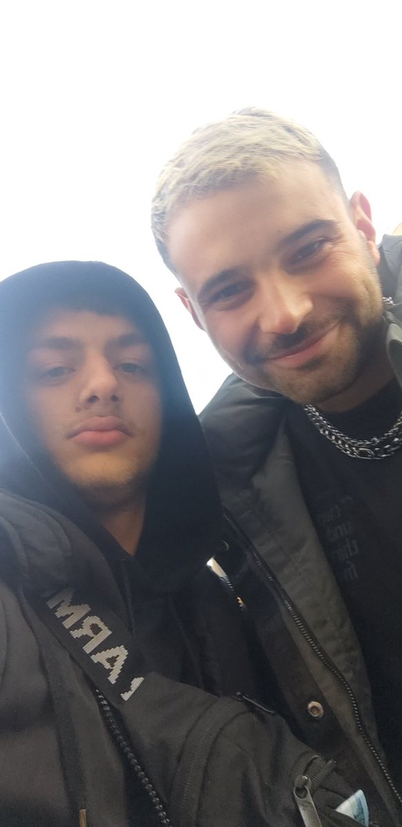 levi_o11's tweet photo. @azarebeka Ez lesz ki rakva a sírkővemre https://t.co/SdxAeIlQEt