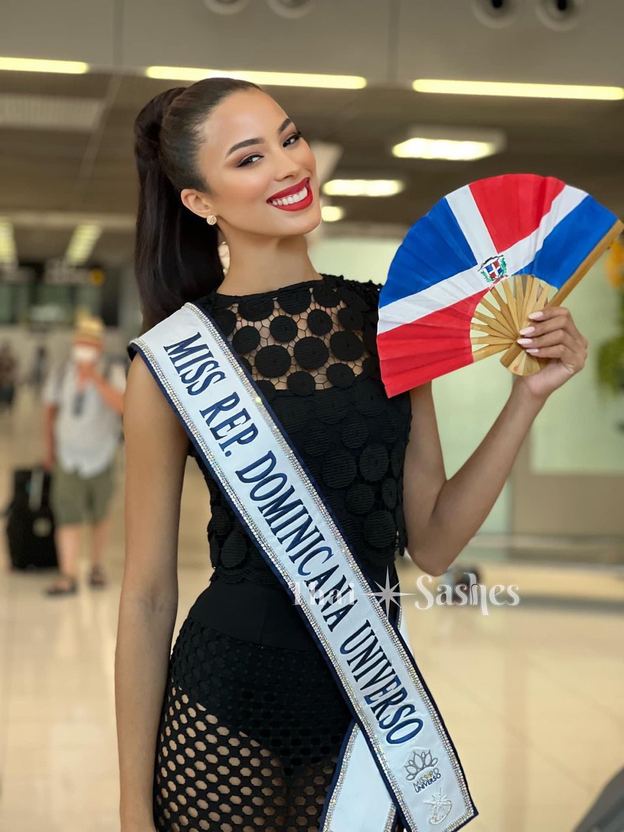 princessice1987's tweet photo. Sawasdee Thailand🙏🏻
2nd Miss Universe 2022 : Dominican Rep. 

ขอบคุณภาพ : Thai Sashes

#MissUniverseThailand2022
#MissUniverse #71stMissUniverse #MissUniverse2022 #71stMissUniverse #MissUniverse https://t.co/BMQb3XnxBa