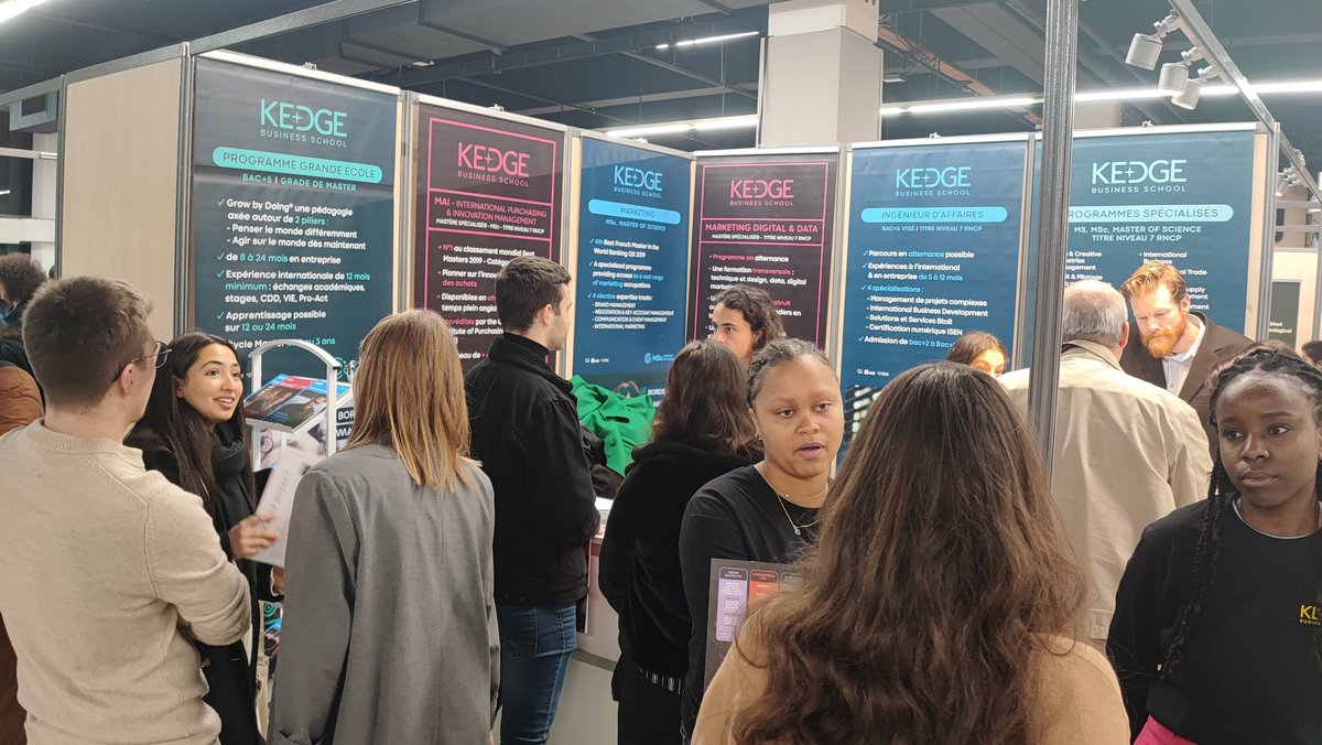 Orely_LB's tweet photo. @KedgeBS est en direct du salon des masters de @studyrama @Paris à l'espace Champerret -» Métro 3 vers Levallois Perret ! Venez nous rencontrer jusqu'à 17h 🙂 https://t.co/YpLfba3DPQ